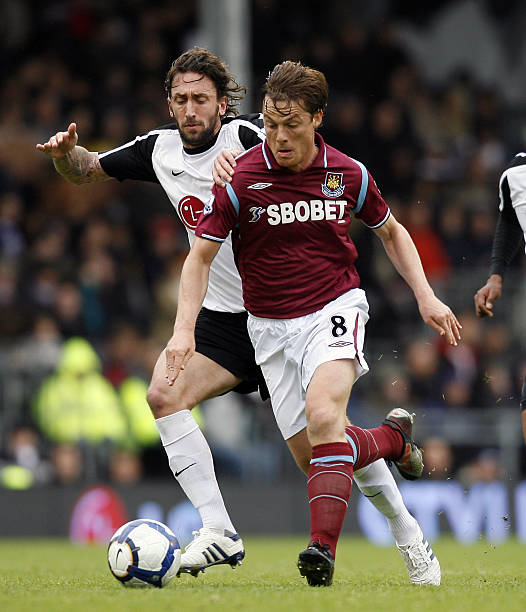 韩国国青反超！尹棹泳任意球吊入禁区，申民河头球梅开二度！.